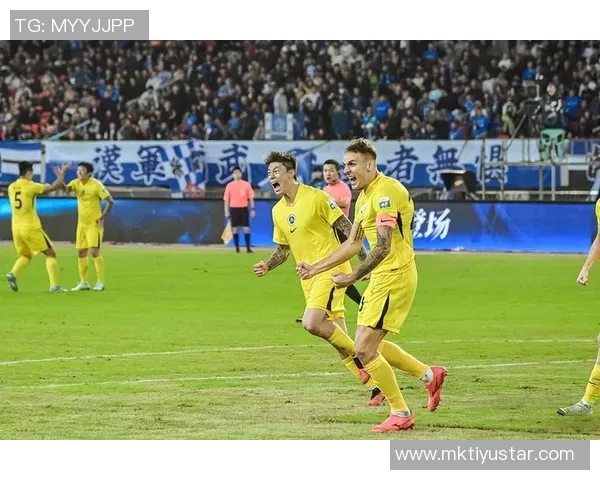 十人新鹏城客场发威杜加利奇破门助球队2-0领先三镇