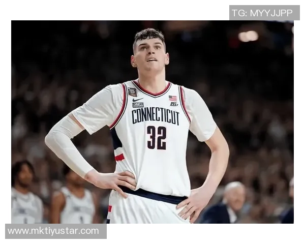 克林根表现不佳17分钟仅得6分5板正负值创赛季最低纪录